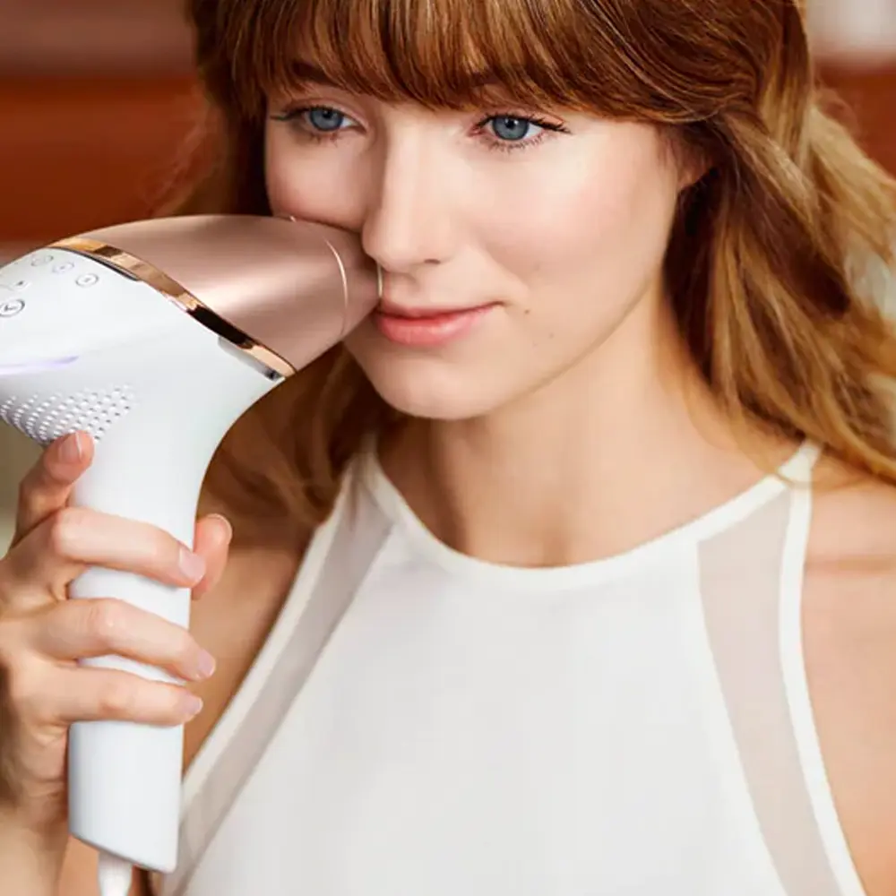 Utilisation d'IPL Philips sur la lèvre supérieure.